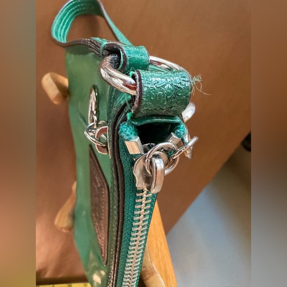 Coach Rare Green Poppy Patent Leather Wristlet with 2 Hang Tags